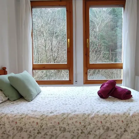 Martina Vut , Estación De Apartamento Canfranc