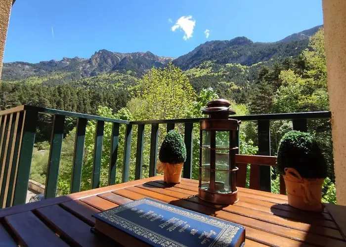 Martina Vut , Estacion De Lägenhet