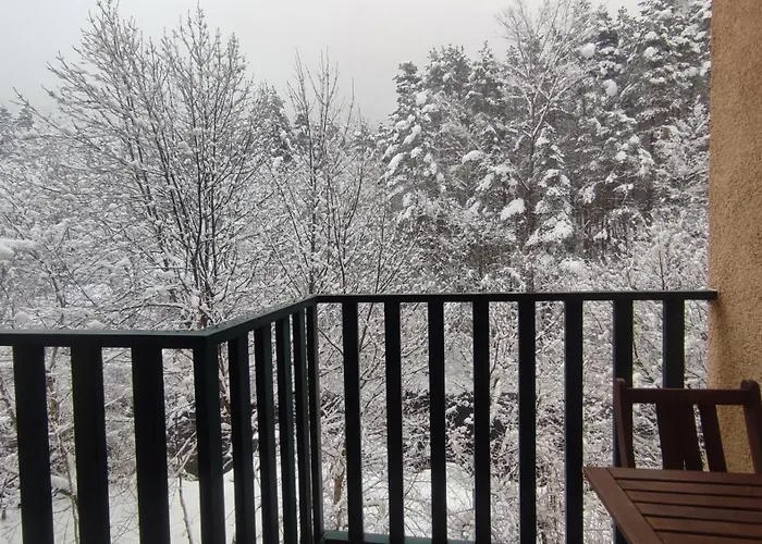 Martina Vut , Estacion De Lägenhet *